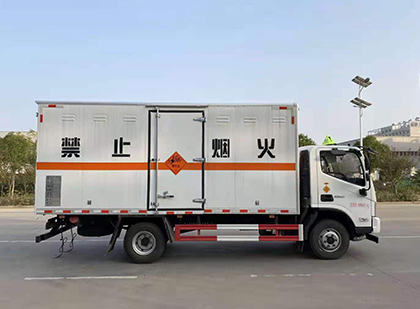 石嘴山爆破器材运输车